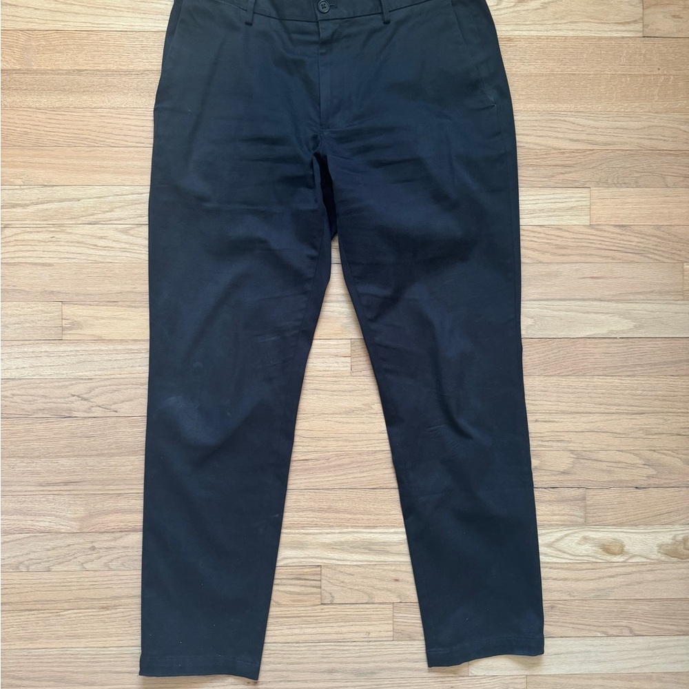 Banana Republic Men's Black Straight for 34x 32 Chinos